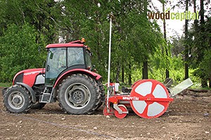 Jednořádkový poloautomatický pásový sázecí stroj JG